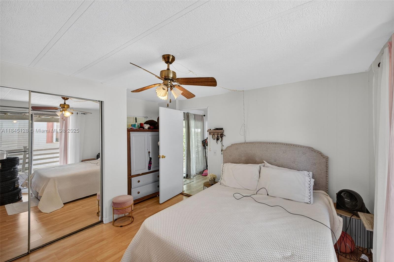 RAVENSWOOD NORTH - Residential