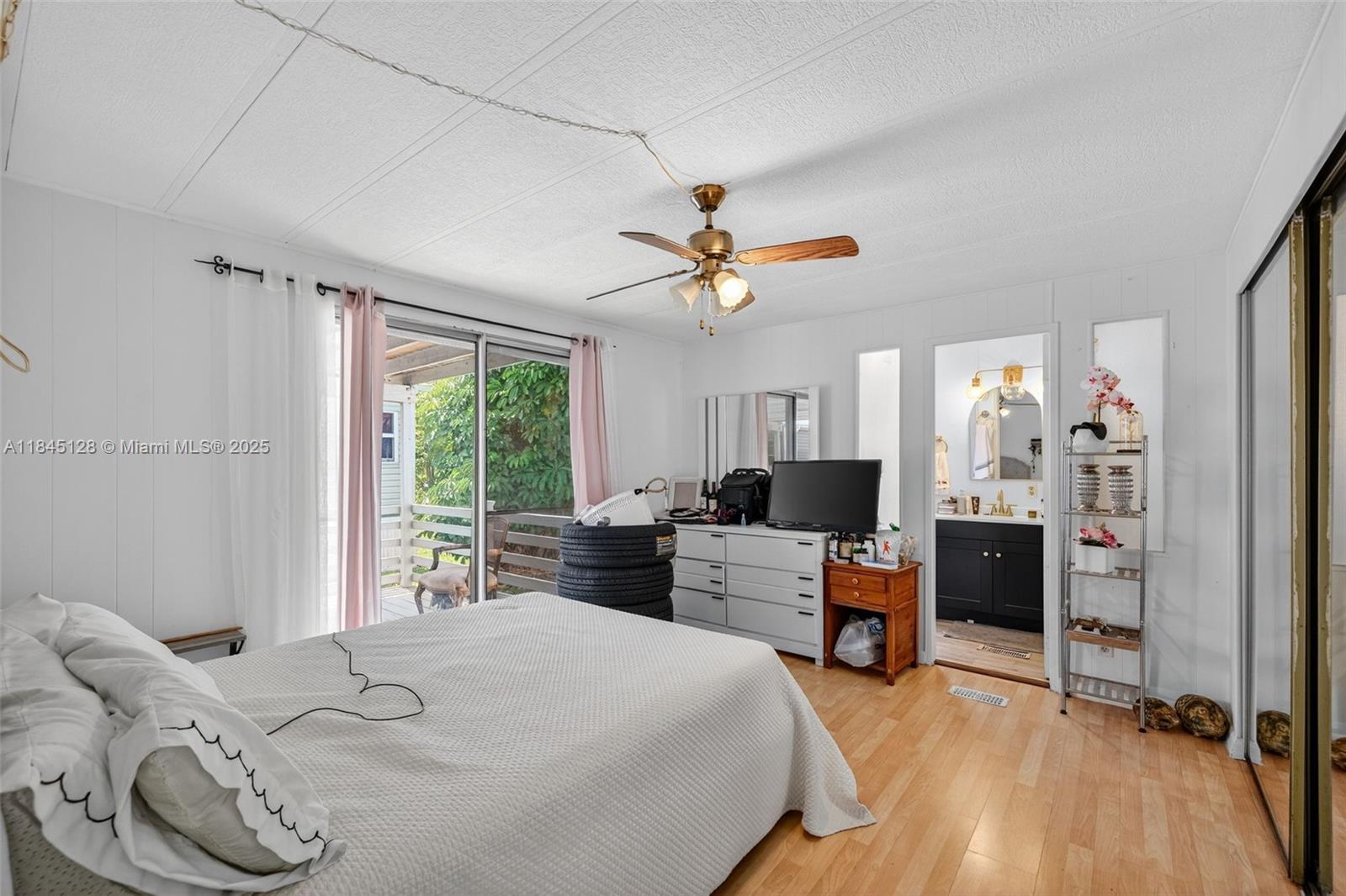 RAVENSWOOD NORTH - Residential