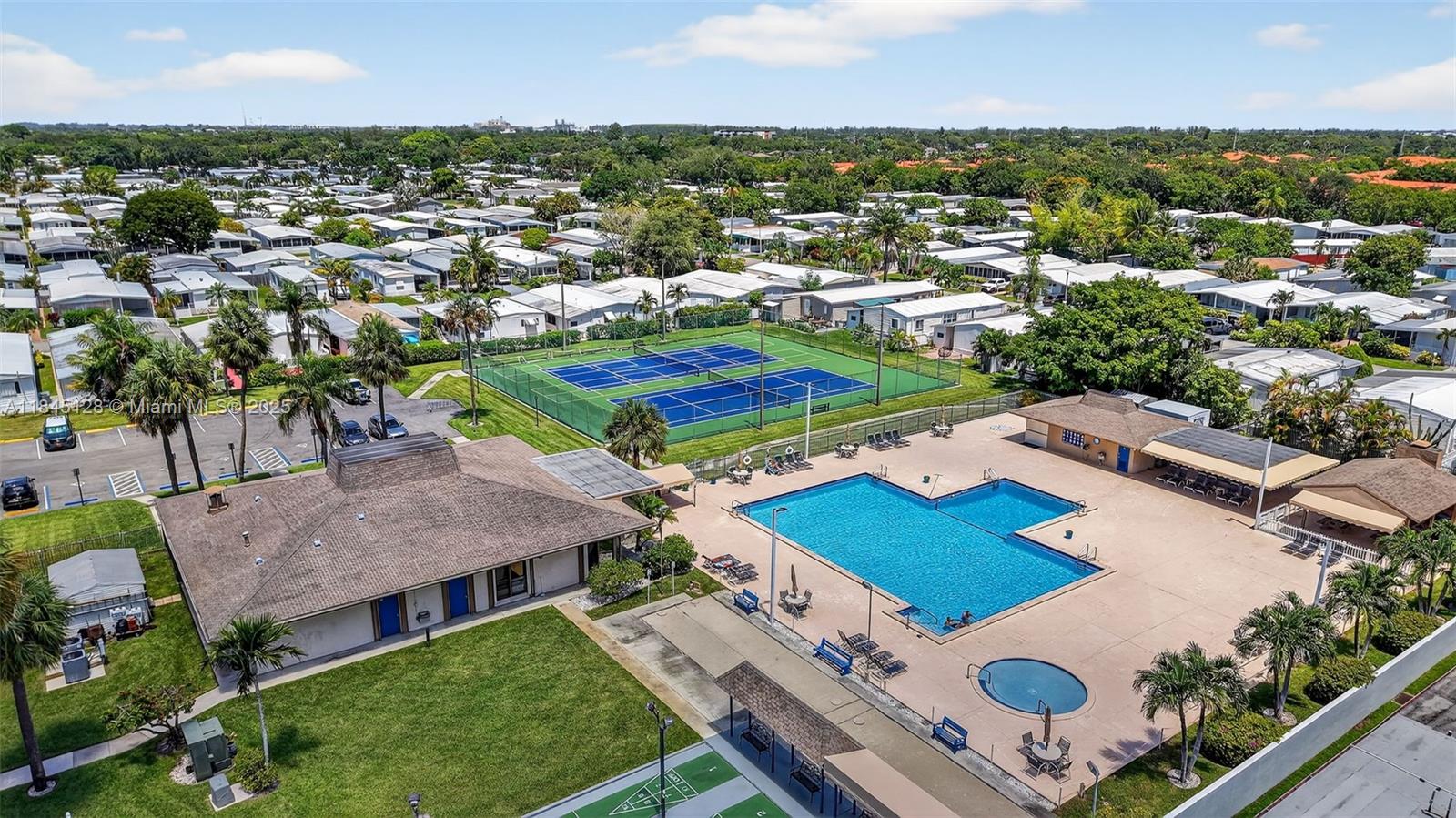 RAVENSWOOD NORTH - Residential