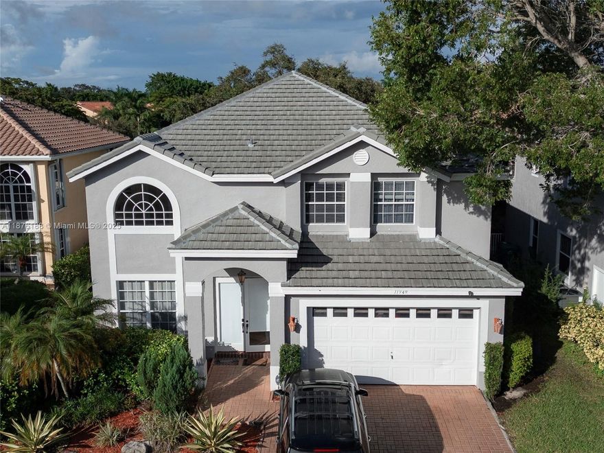 Beautiful 4BR/3BA home in the gated community at Eagle Trace. Nearly 3,000 sq ft with formal living & dining, open kitchen with granite counters, and spacious family room. Large primary suite with dual walk-in closets and spa-like bath. Private backyard oasis with covered patio—perfect for entertaining. Community pool, tennis & clubhouse. Fabulous golf neighborhood!24-hr security, top-rated schools, close to shopping & dining. 
NEW ROOF 2023 A must-see! Owner occupied. Please allow 2–4 hours notice before scheduling showings through ShowingTime. More pictures coming soon.
