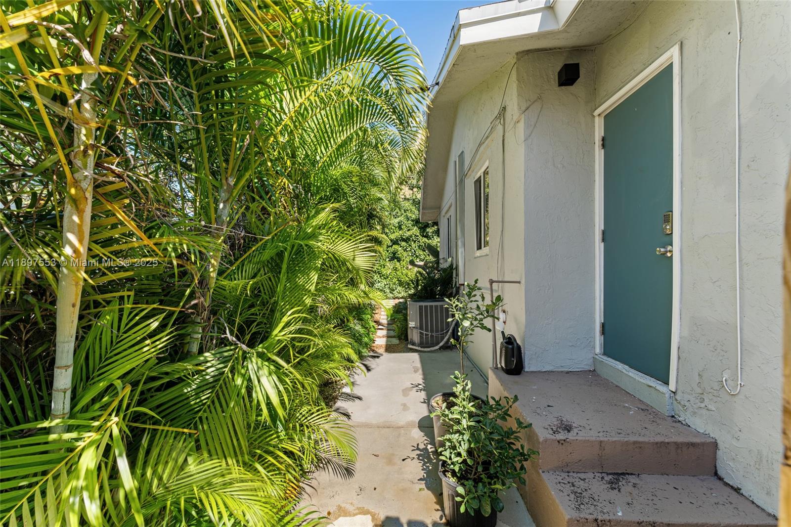 SHADOWLAWN - Residential Income
