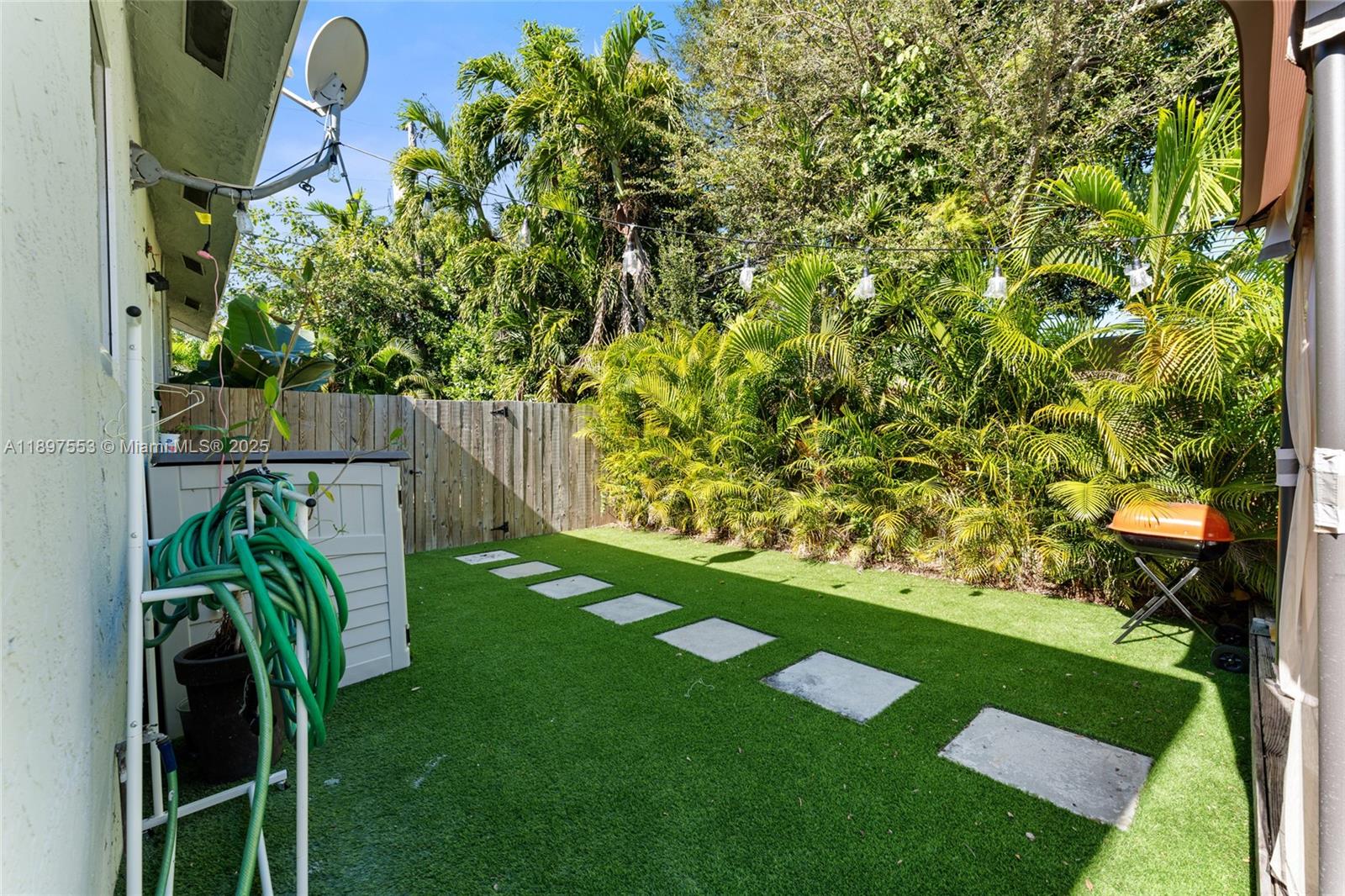 SHADOWLAWN - Residential Income
