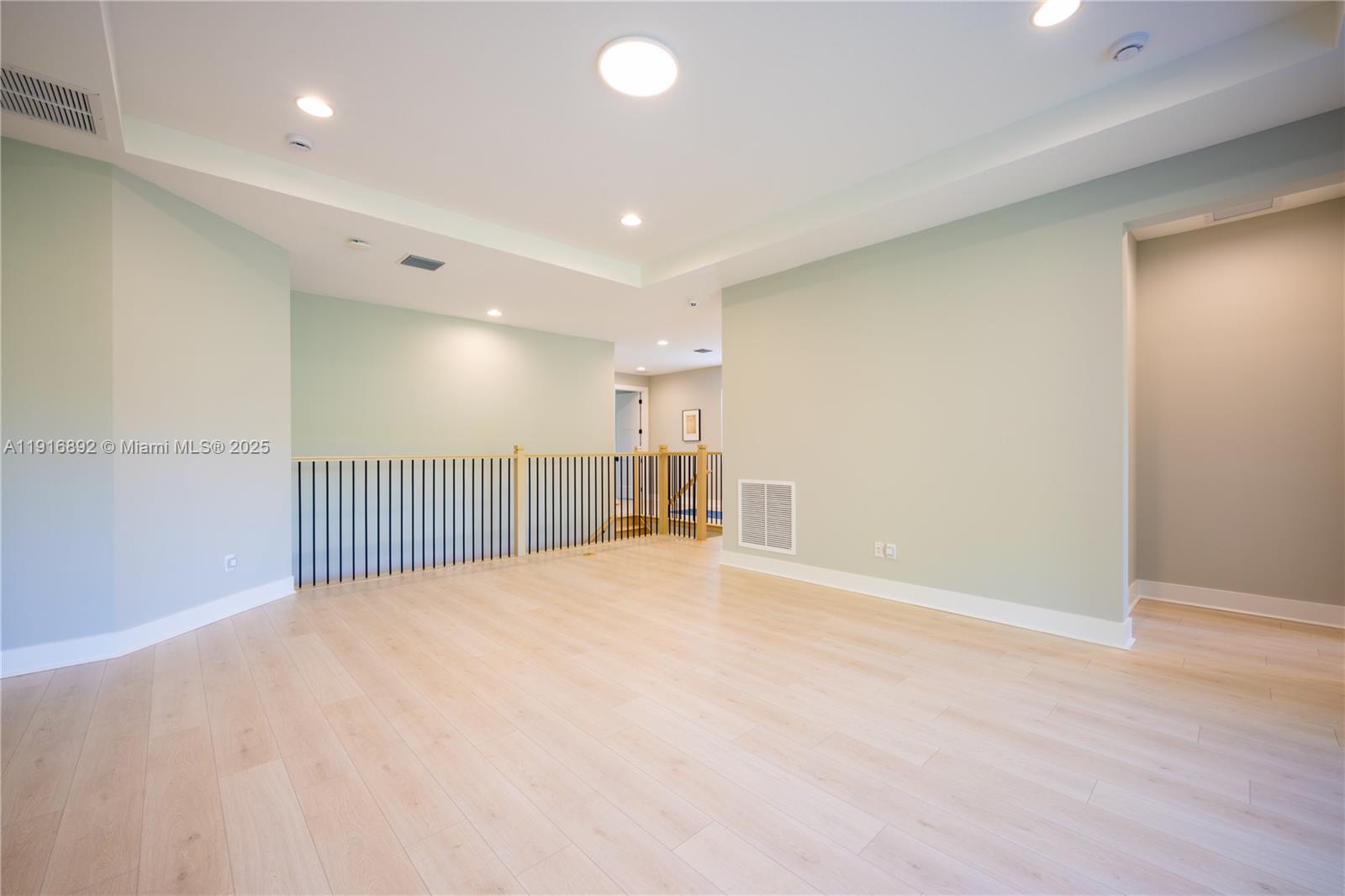 ARTISTRY REPLAT - Residential