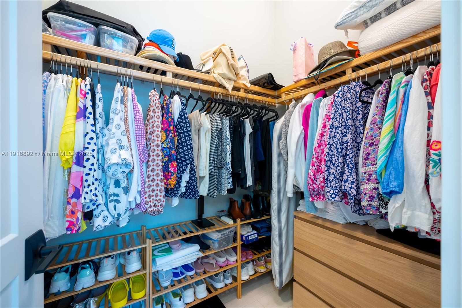 ARTISTRY REPLAT - Residential