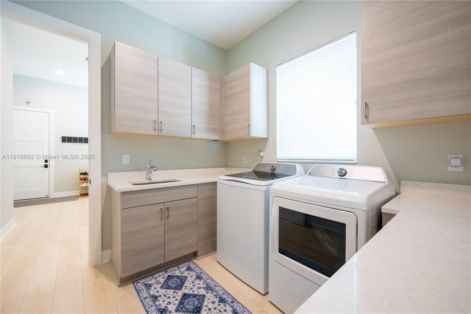 ARTISTRY REPLAT - Residential