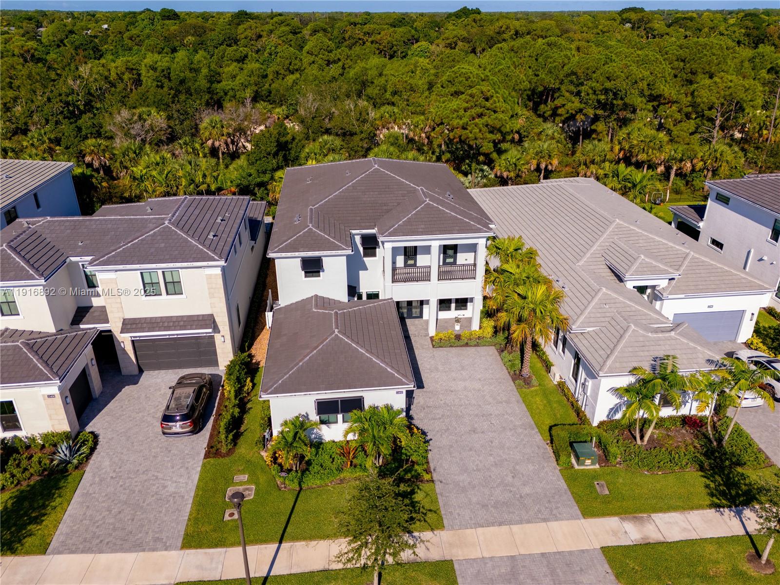 ARTISTRY REPLAT - Residential