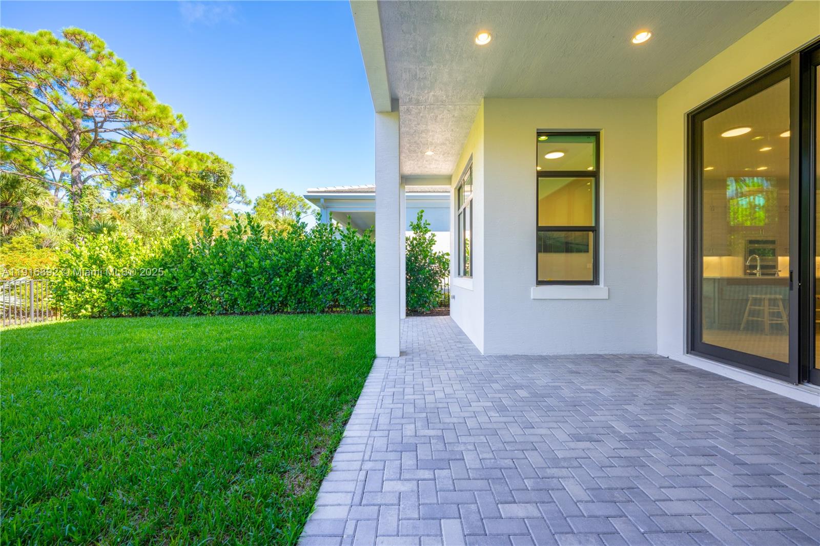 ARTISTRY REPLAT - Residential