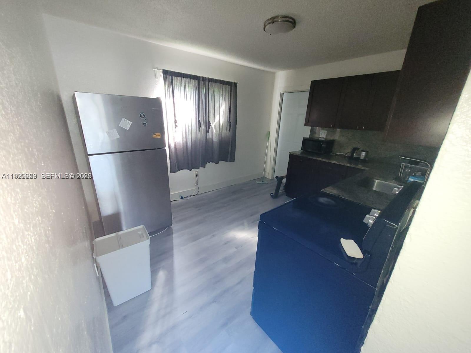 EARLINGTON HEIGHTS - Residential Income