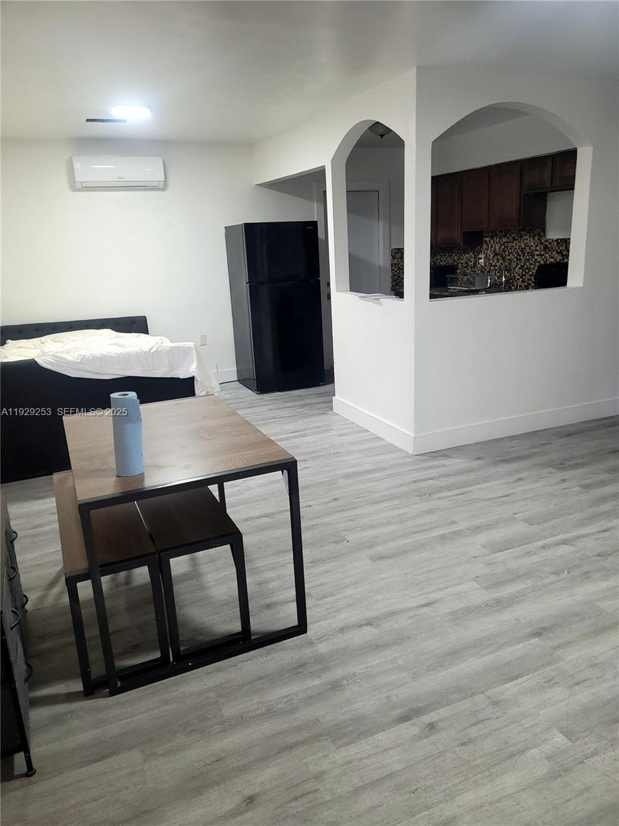 EARLINGTON HEIGHTS - Residential Income