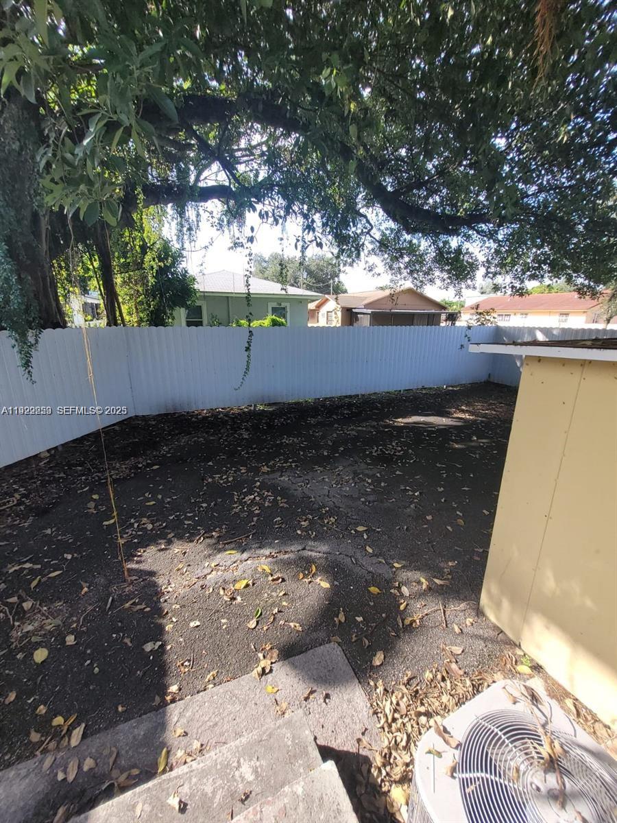 EARLINGTON HEIGHTS - Residential Income