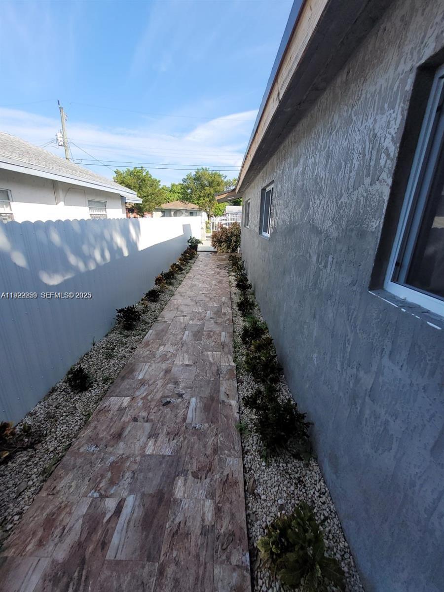 EARLINGTON HEIGHTS - Residential Income