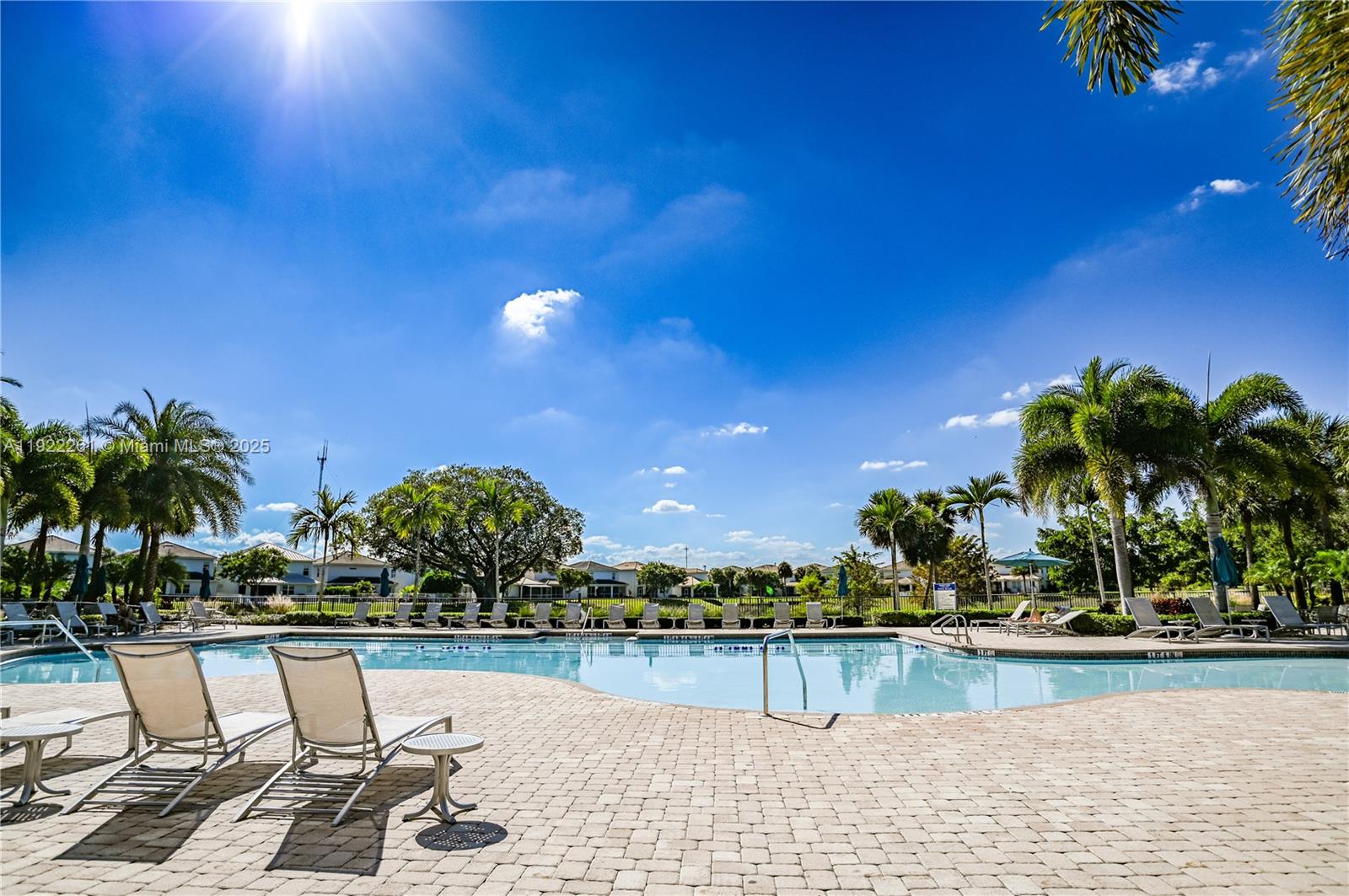 HILLCREST EAST NO 23 COND - Residential