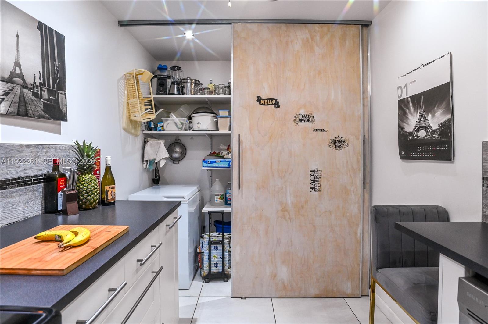 HILLCREST EAST NO 23 COND - Residential