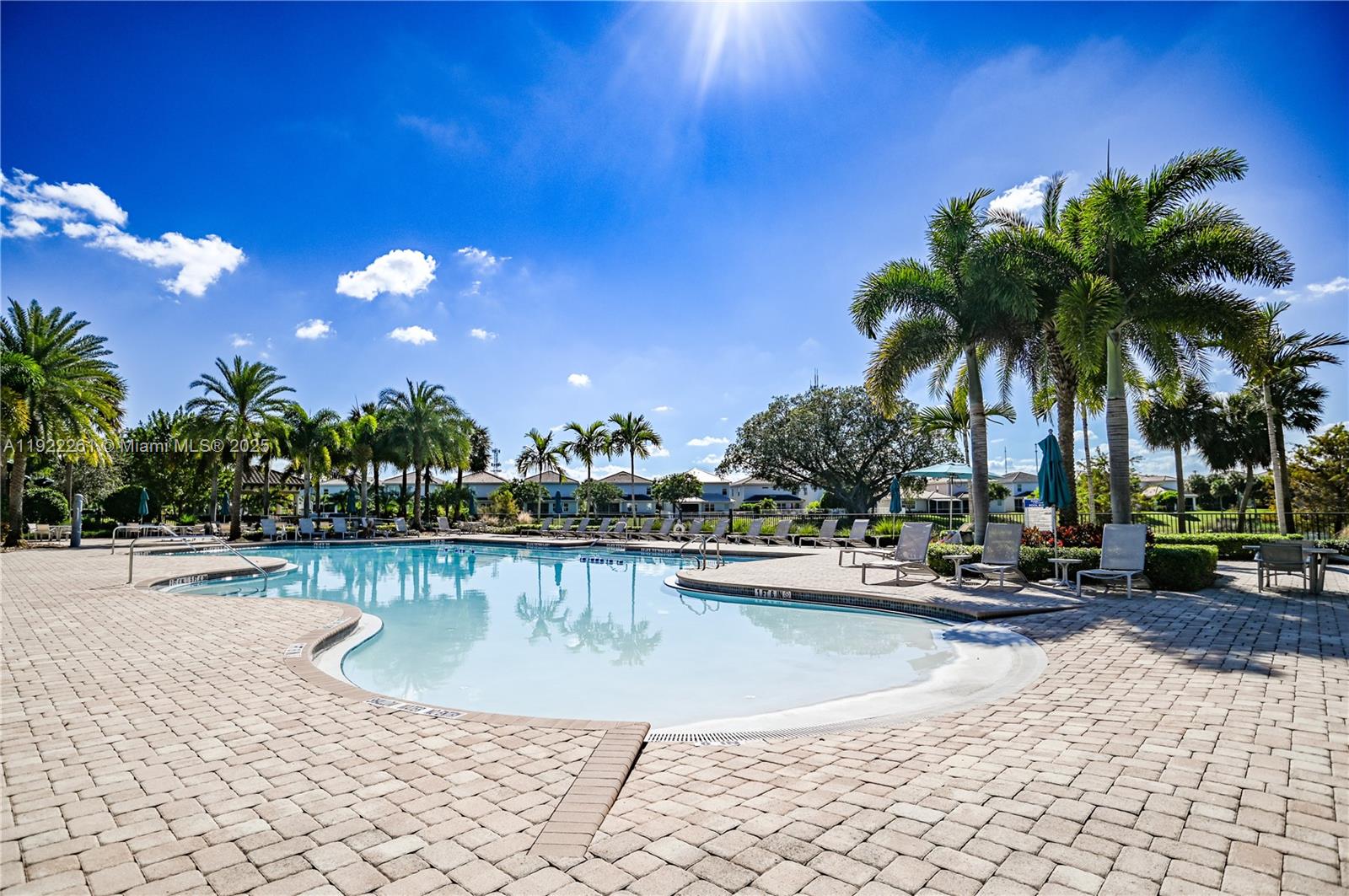 HILLCREST EAST NO 23 COND - Residential