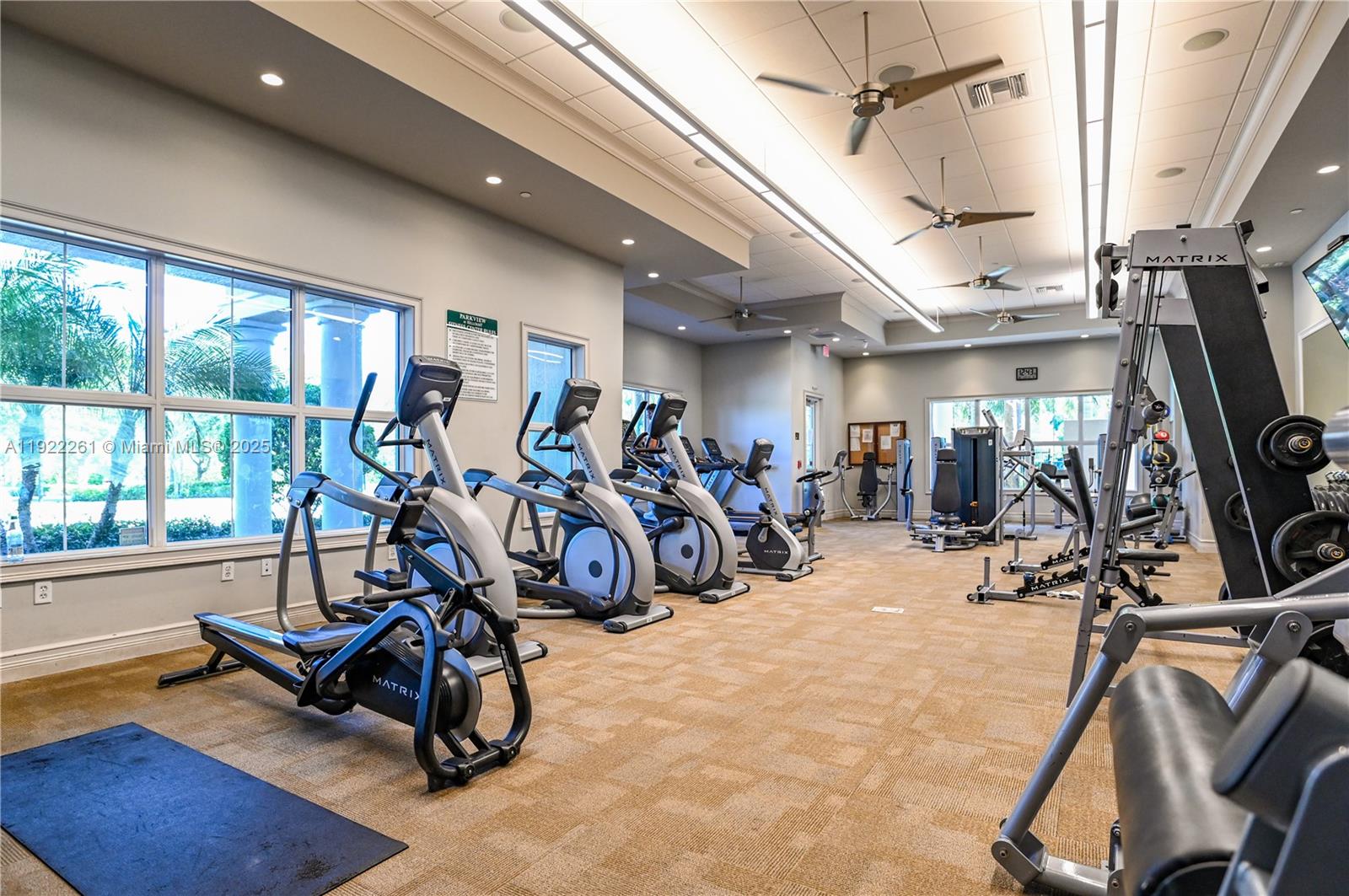 HILLCREST EAST NO 23 COND - Residential