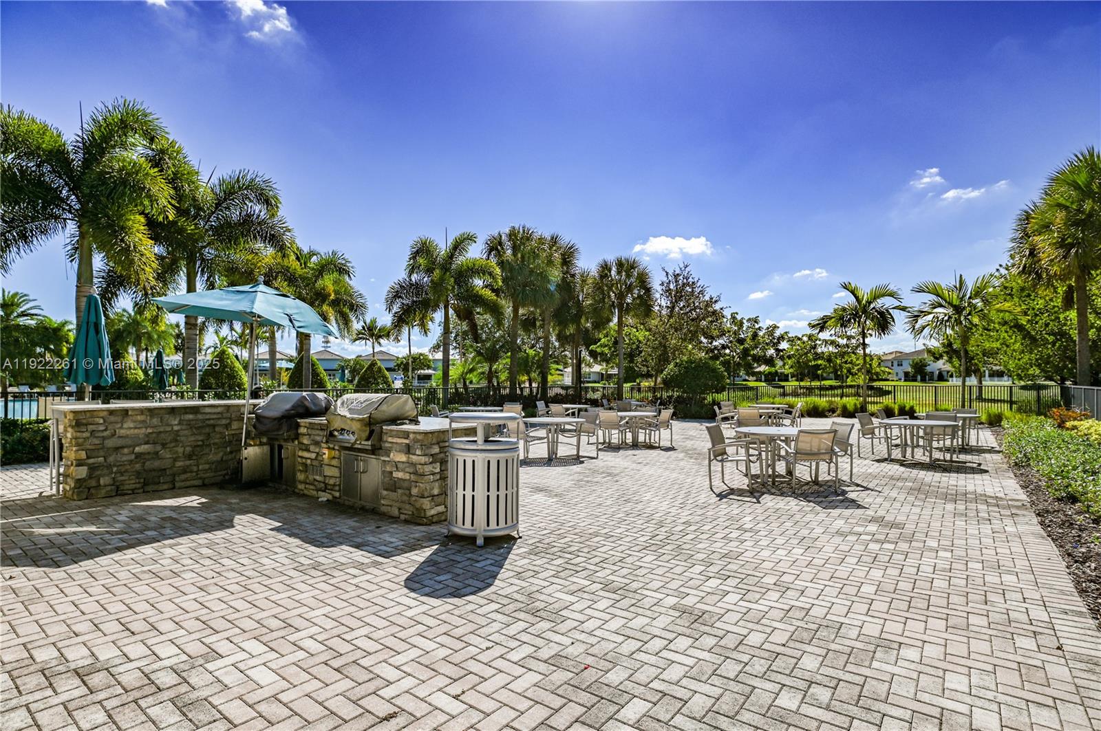 HILLCREST EAST NO 23 COND - Residential