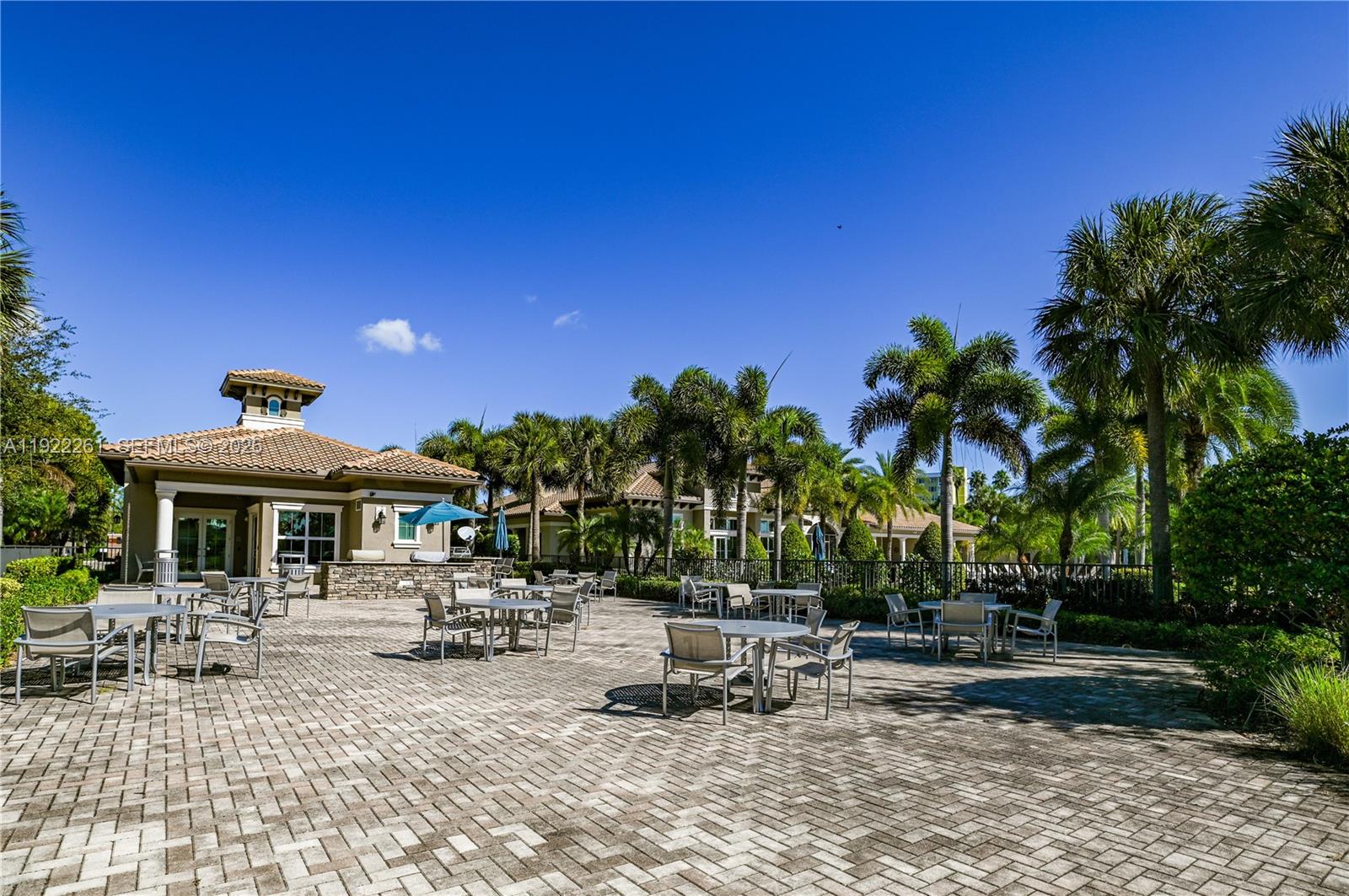 HILLCREST EAST NO 23 COND - Residential