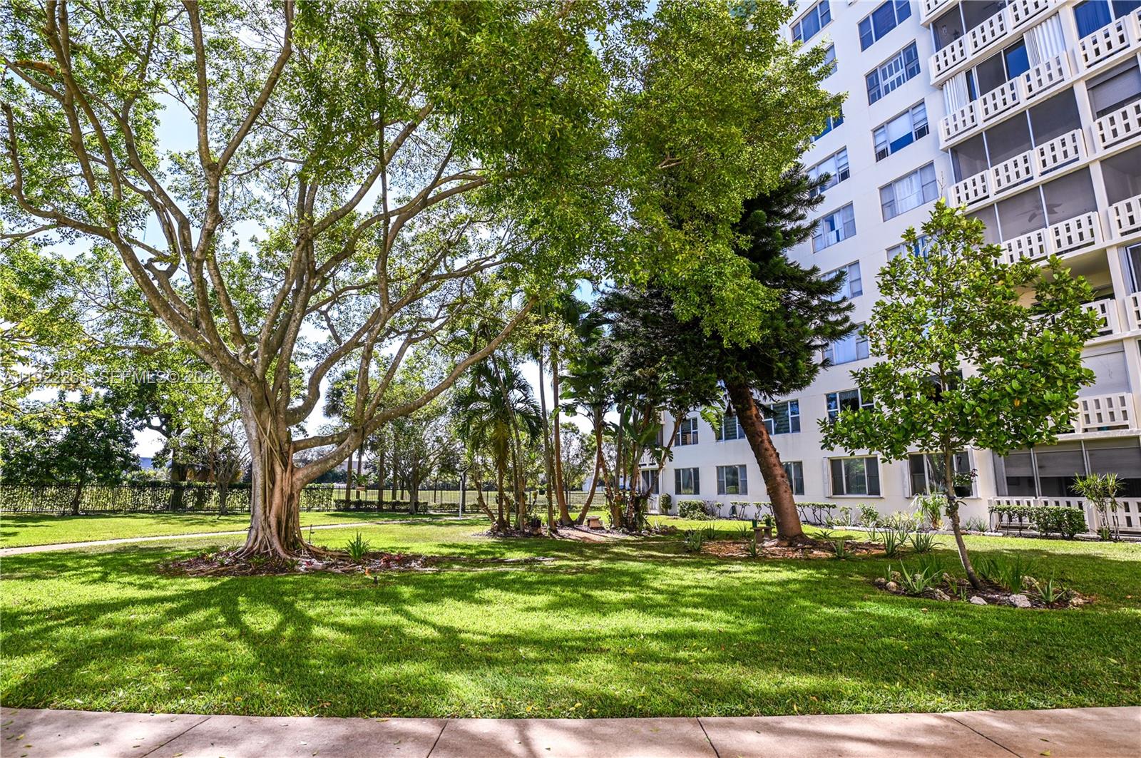 HILLCREST EAST NO 23 COND - Residential