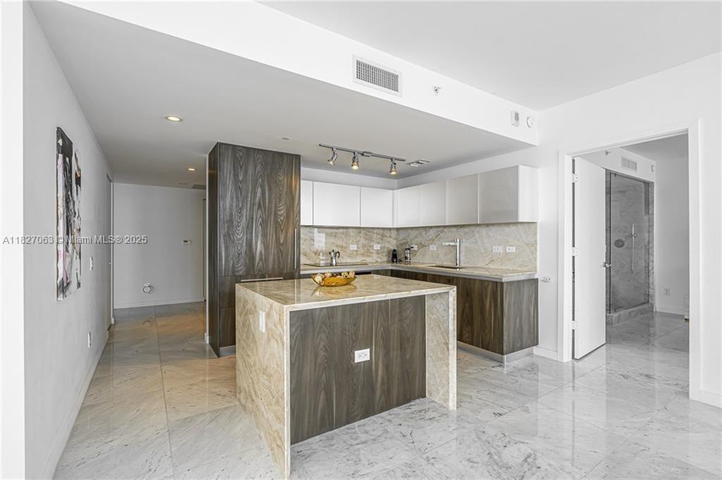 ONE PARAISO CONDO - Residential Lease