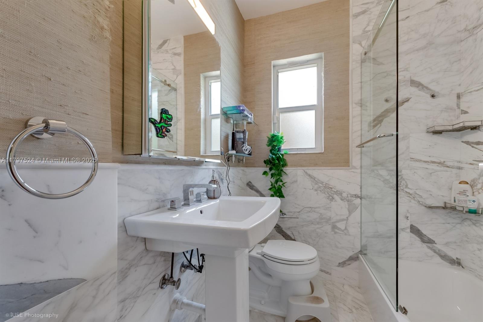 CORAL GABLES GRANADA SEC - Residential