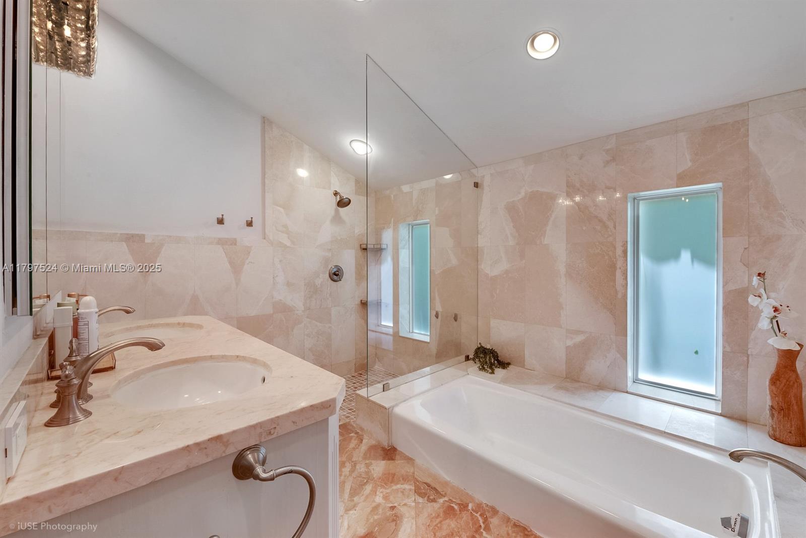 CORAL GABLES GRANADA SEC - Residential