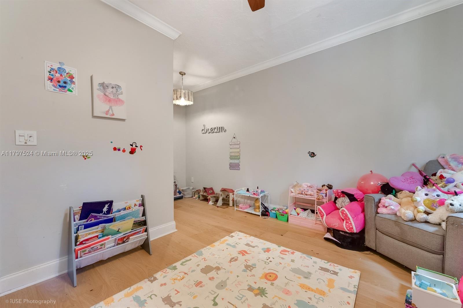 CORAL GABLES GRANADA SEC - Residential