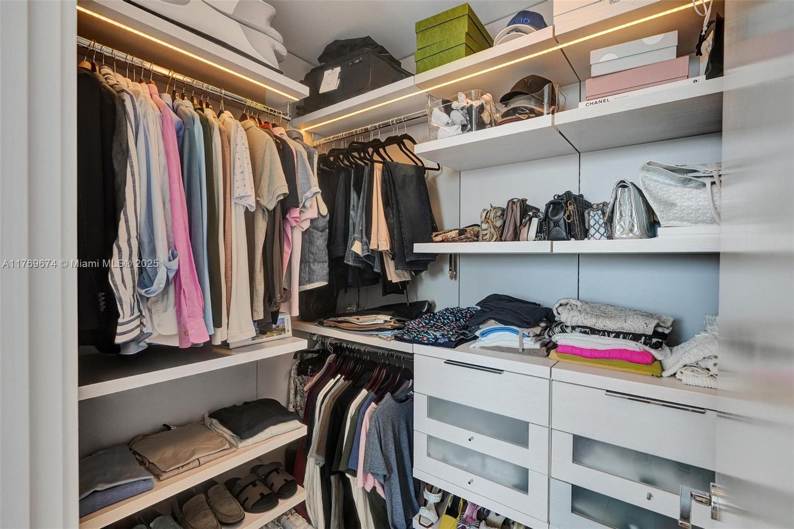 OCEANA BAL HARBOUR CONDO - Residential Lease