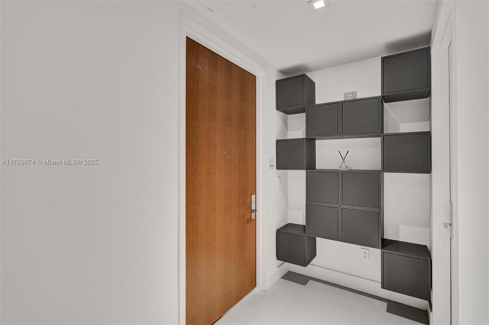 OCEANA BAL HARBOUR CONDO - Residential Lease