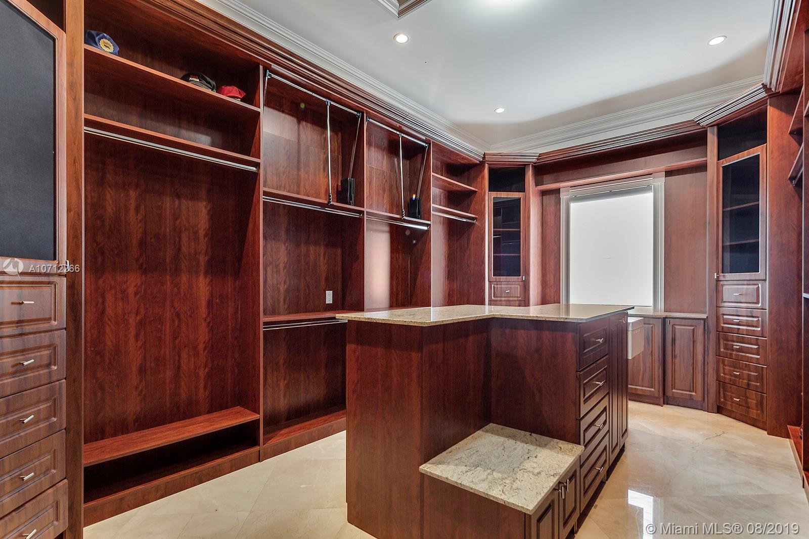 HELMS COUNTRY ESTATES ADD - Residential