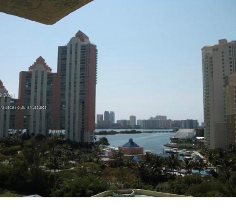 Biggest corner unit in the building - 2B+Den . Porcelain tile floor. High grade soundproofing, updated kitchen. Stainless steel appliances/washer/dryer/AC/Heating. Fantastic intracoastal & ocean view! Master bath with his &her sinks, walk-in closets, indoor parking. Pool, Fitness, 24/7 security. - THE UNIT IS VACANT FROM 10/01/23. Unit showing - please contact the listing agent, preferred via text message. Currently occupied, must schedule an appointment in advance!! Tenant must get approval from the Landlord and HOA.