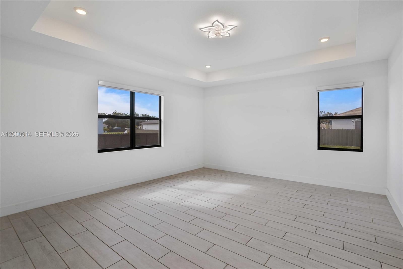 KROME GROVE ESTATES - Residential