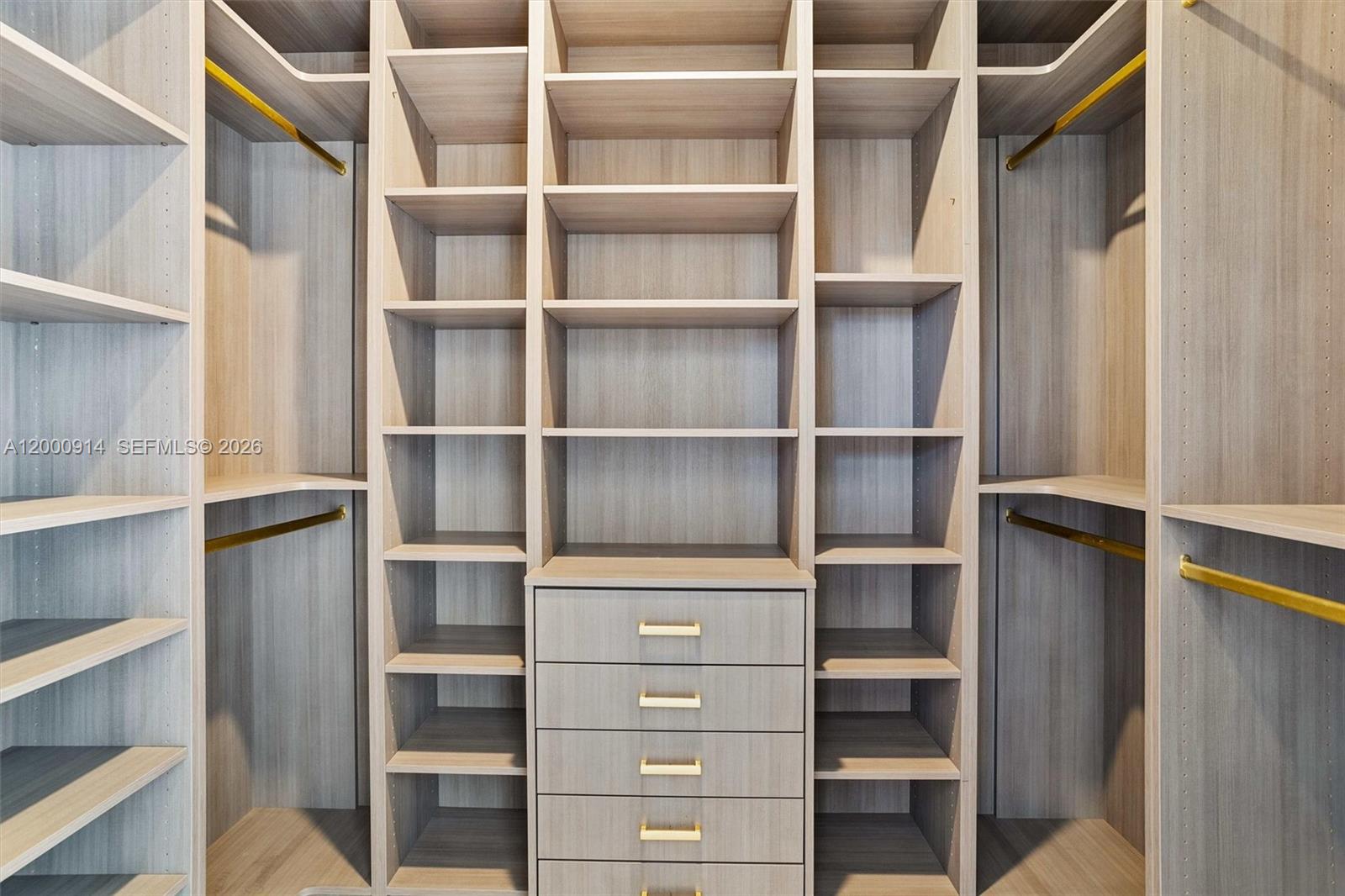 KROME GROVE ESTATES - Residential