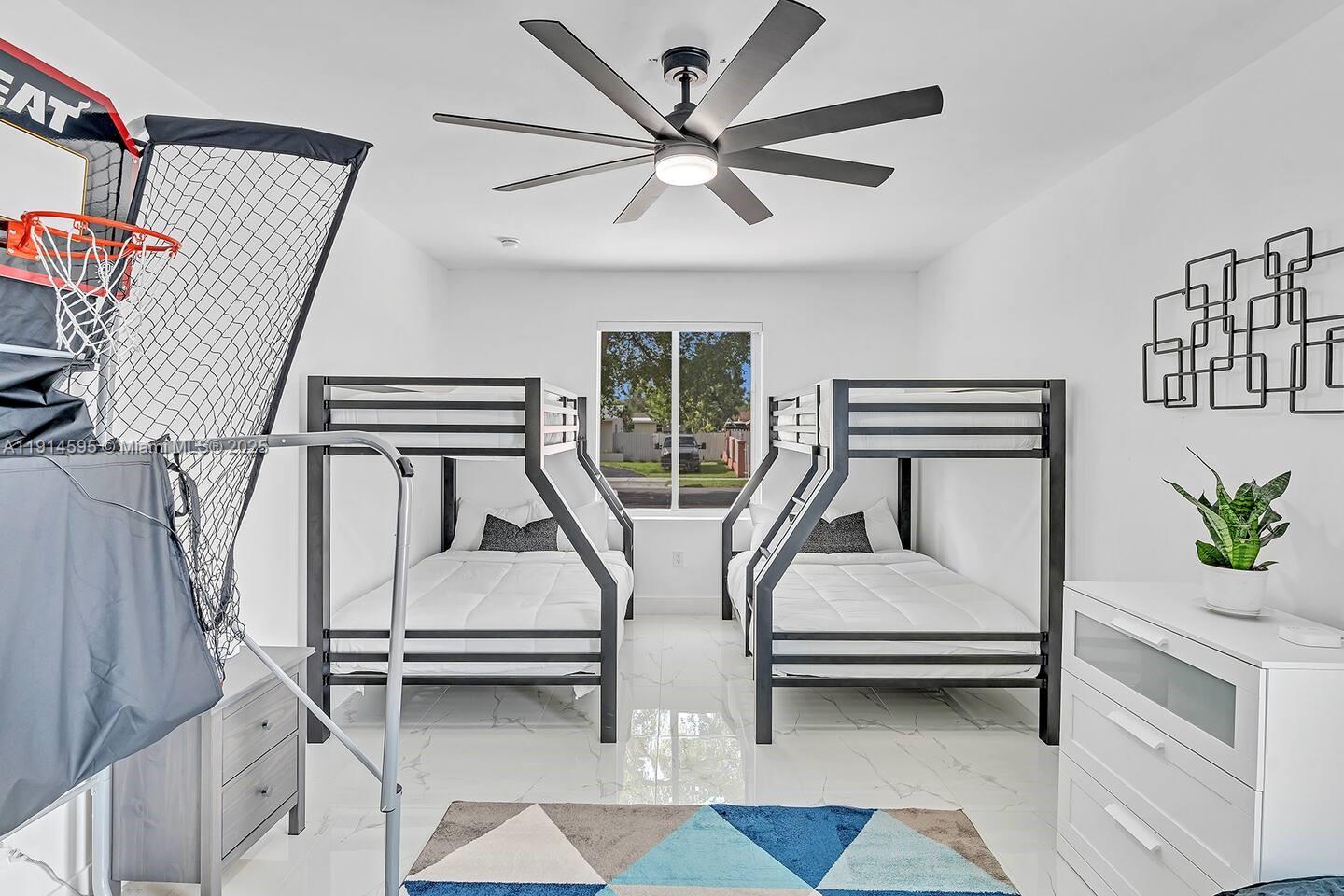 CUTLER RIDGE SEC 6 - Residential