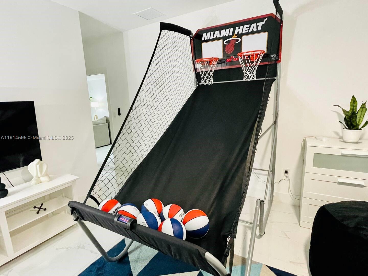 CUTLER RIDGE SEC 6 - Residential