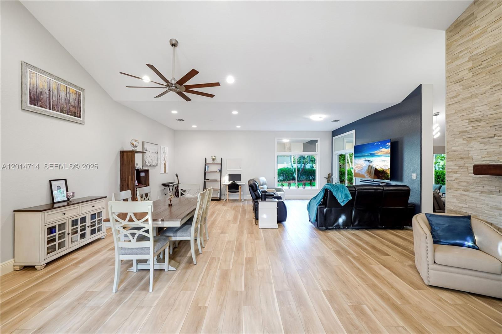 Laguna Springs - Residential