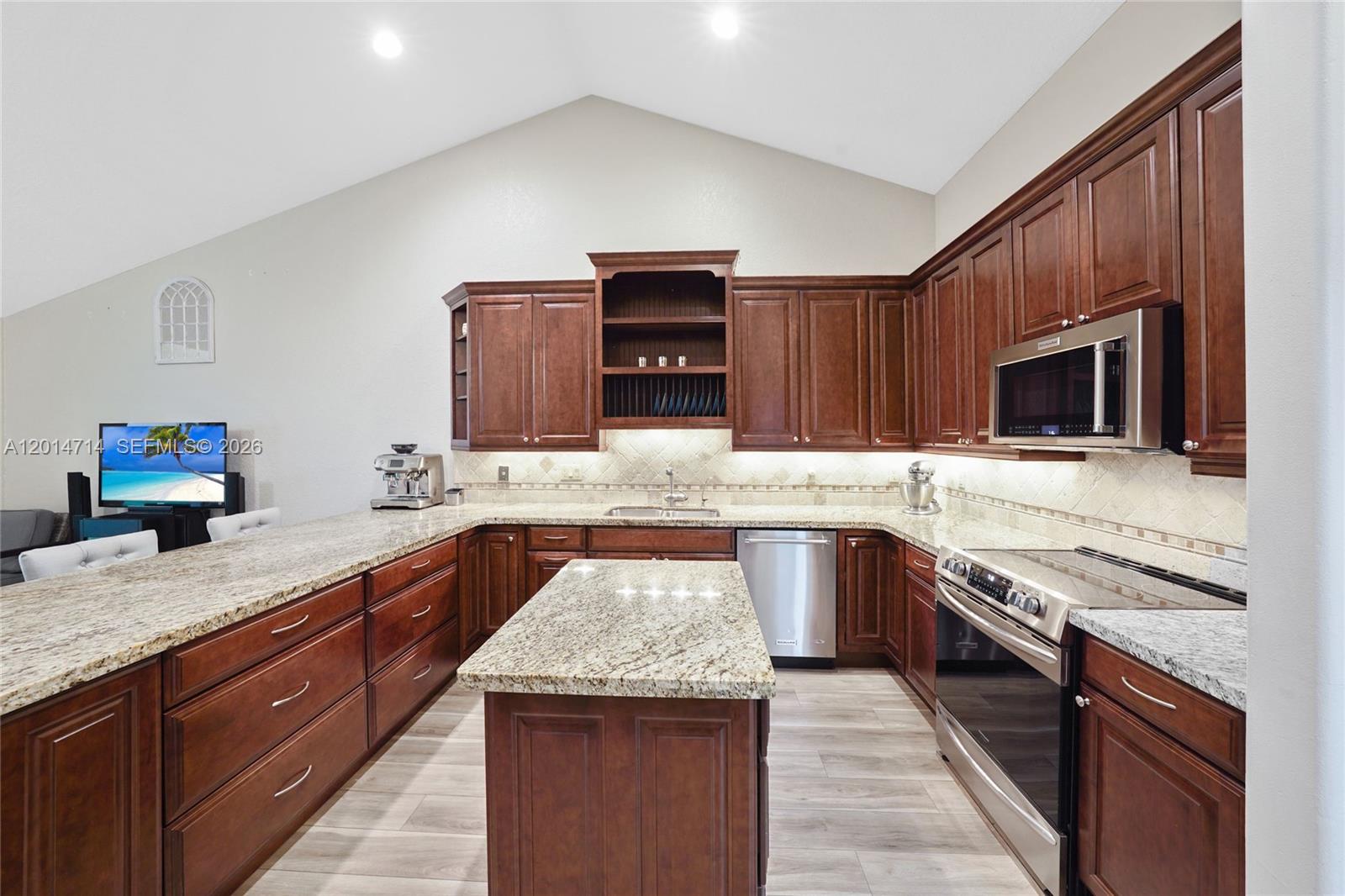 Laguna Springs - Residential