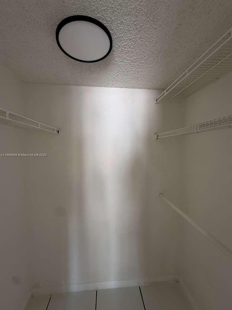 COUNTRYSIDE CONDO - Residential Lease