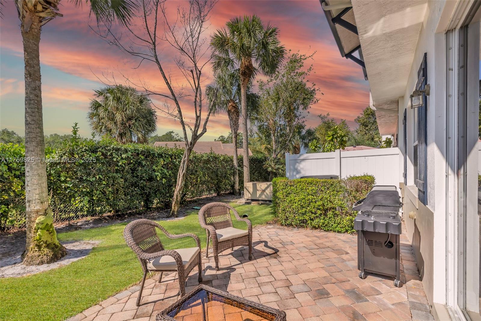 COLONY PALMS - Residential