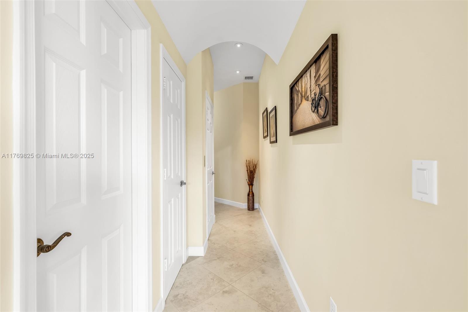 COLONY PALMS - Residential