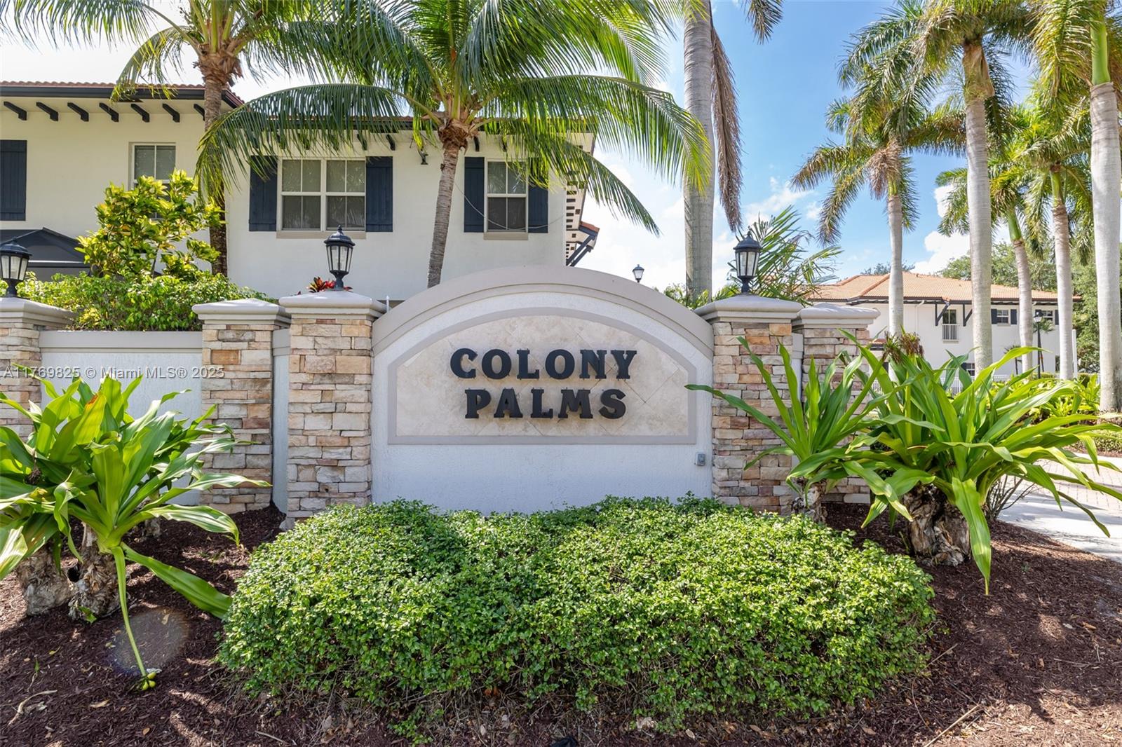 COLONY PALMS - Residential