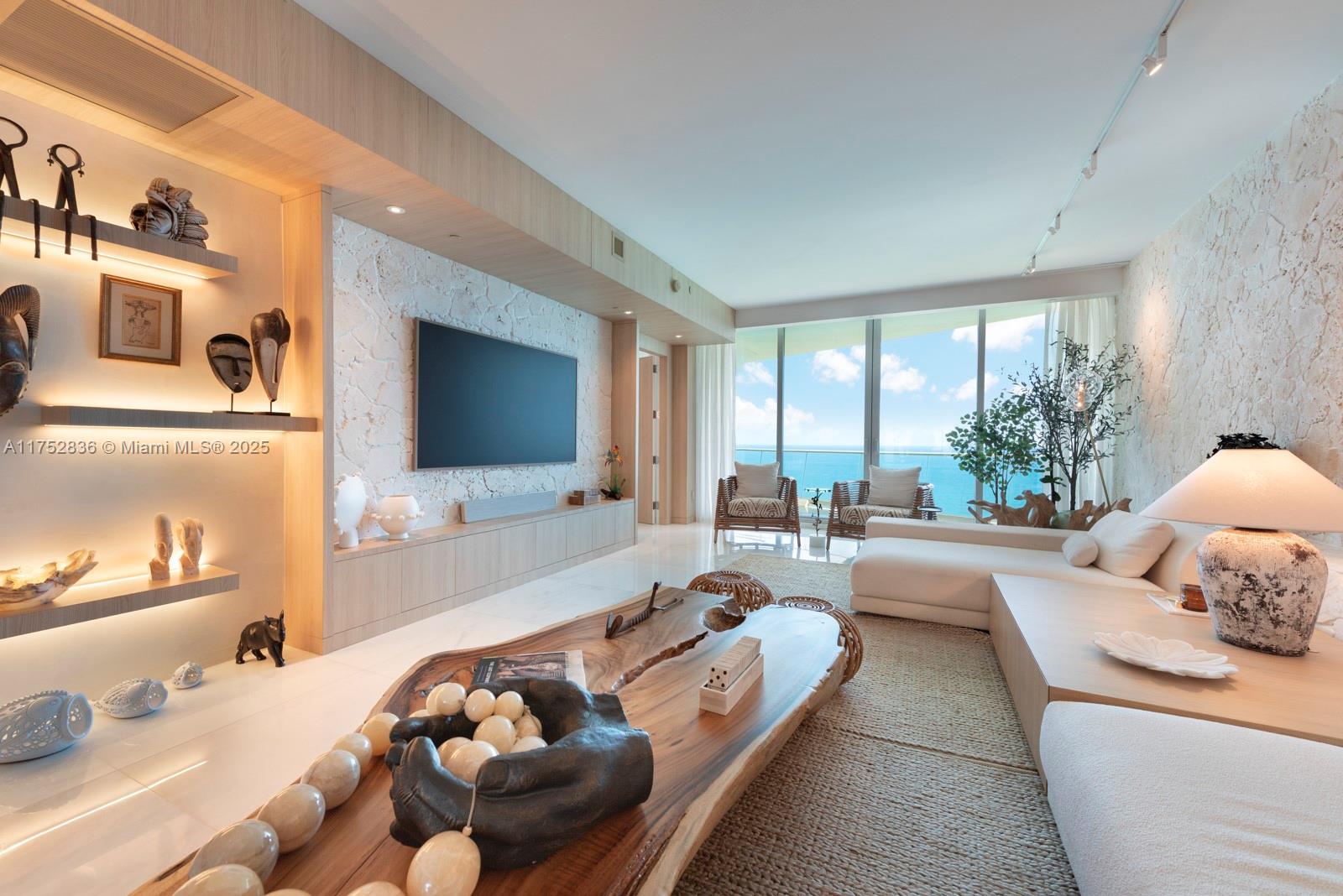 16901 Collins Ave 2703