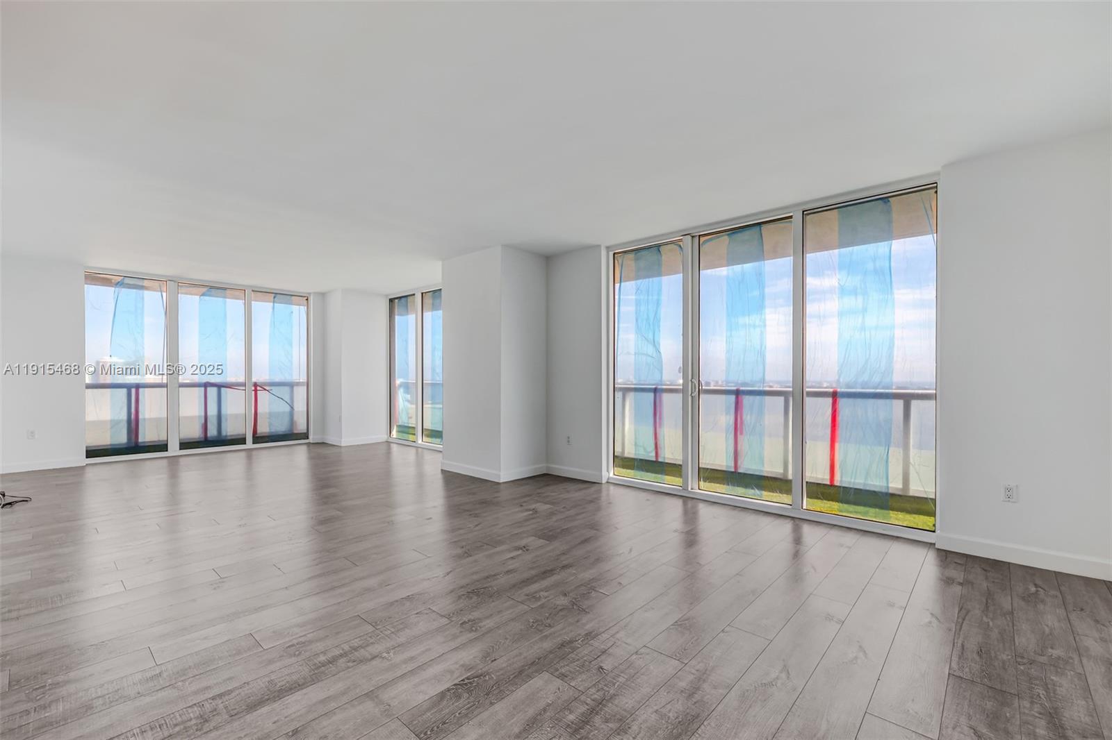 50 BISCAYNE CONDO - Residential Lease