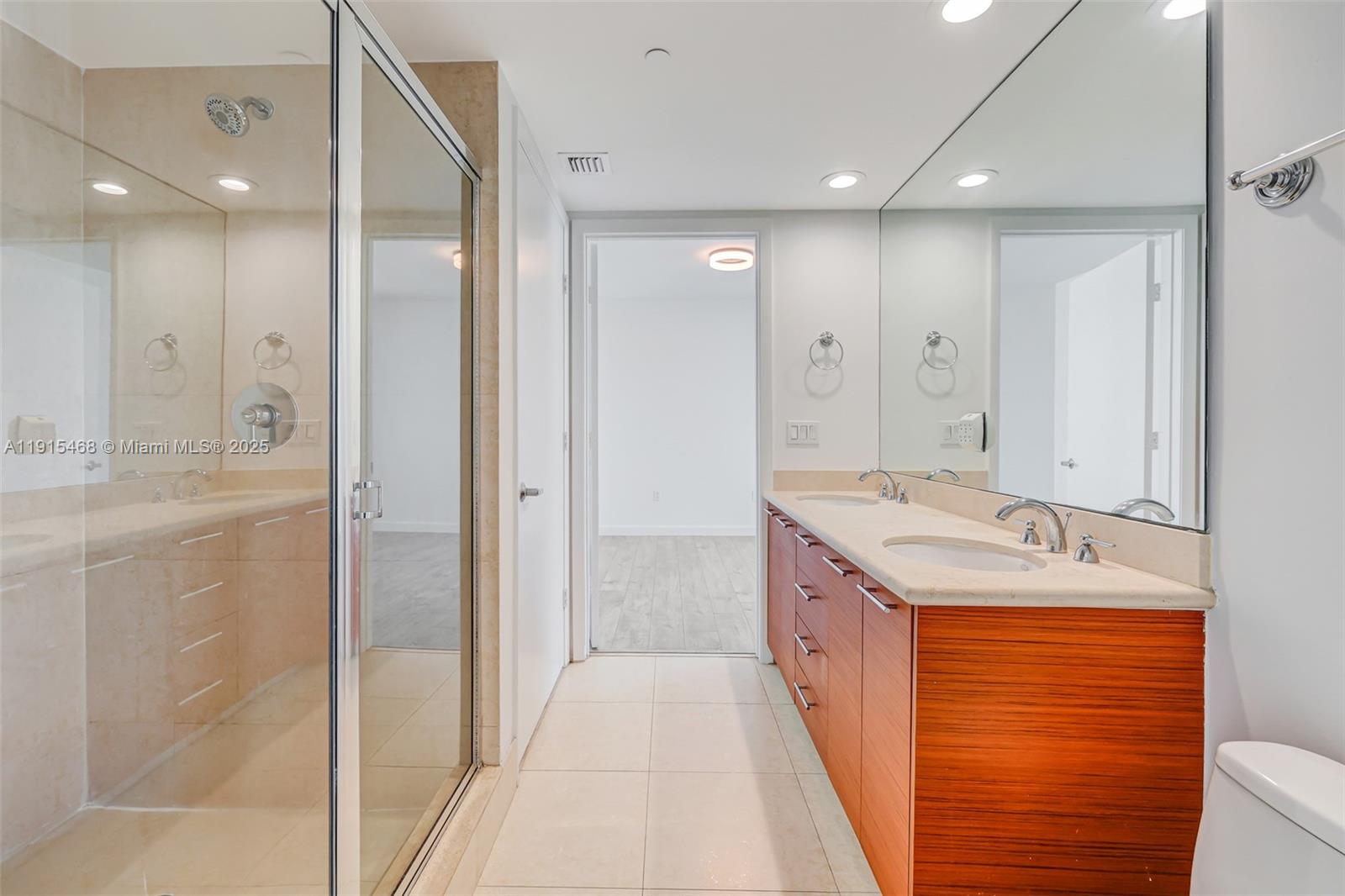 50 BISCAYNE CONDO - Residential Lease