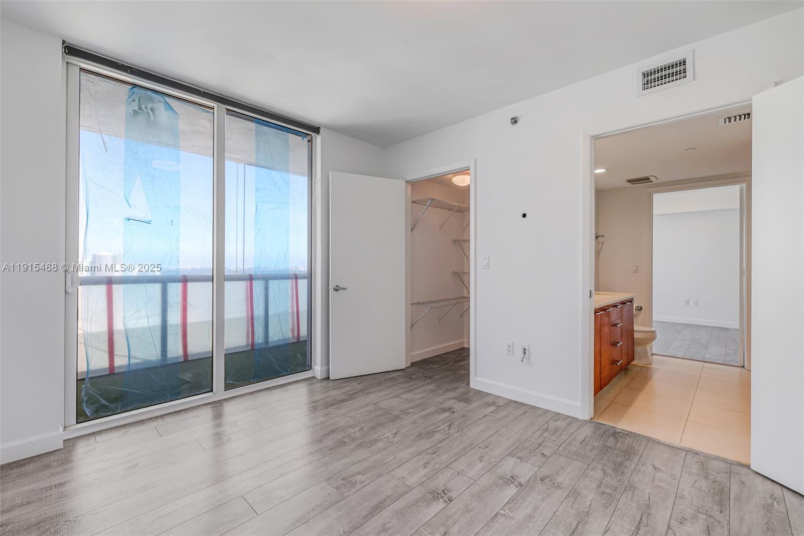 50 BISCAYNE CONDO - Residential Lease