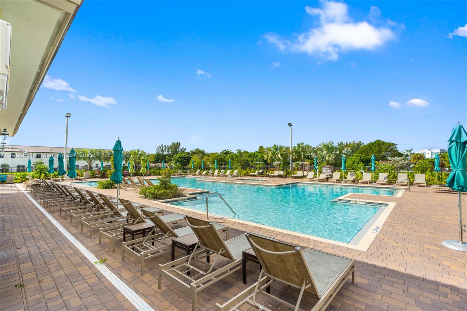 WESTVIEW GARDENS APARTMEN - Residential