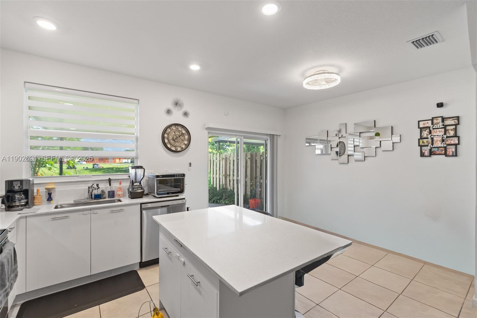 WESTVIEW GARDENS APARTMEN - Residential