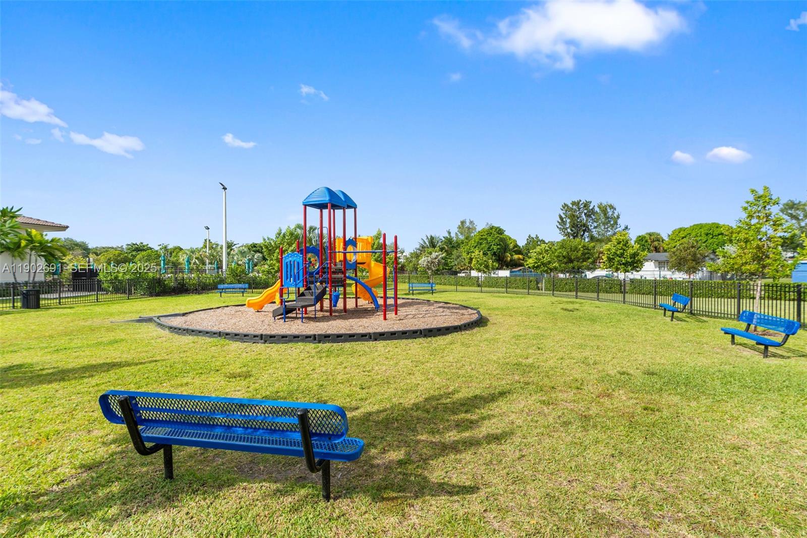 WESTVIEW GARDENS APARTMEN - Residential