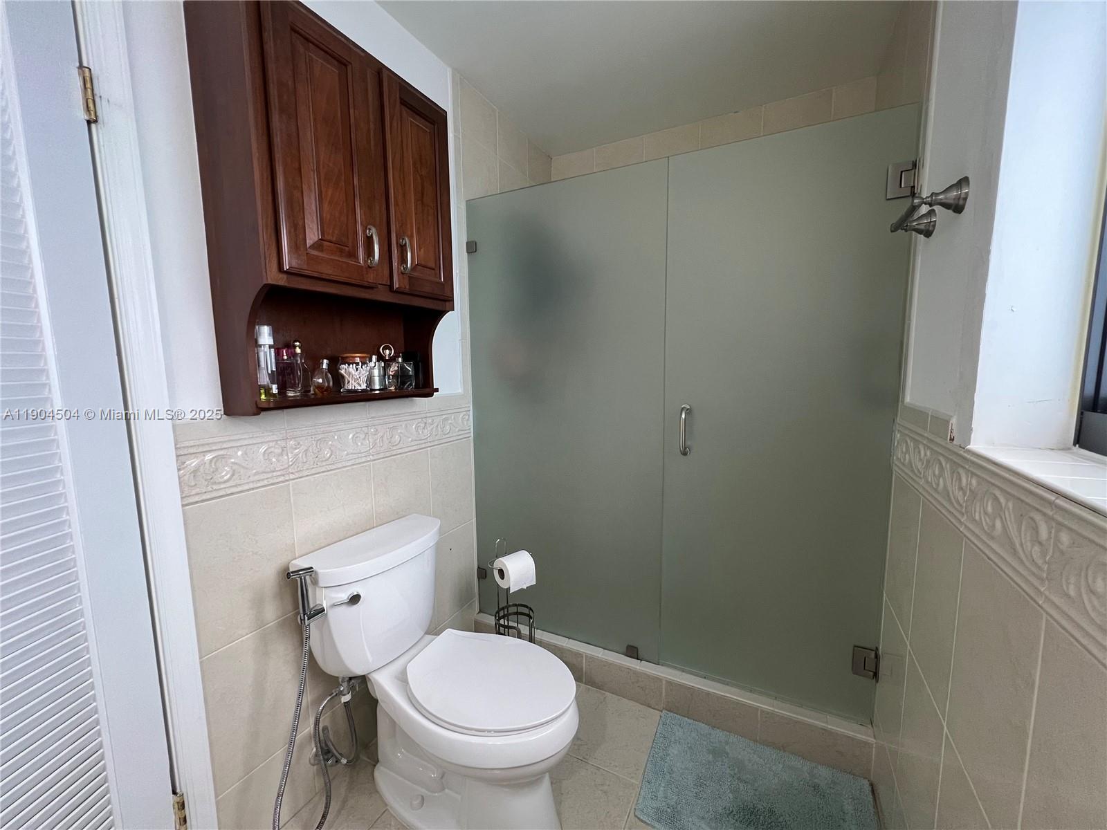 SHORES CALUSA - Residential