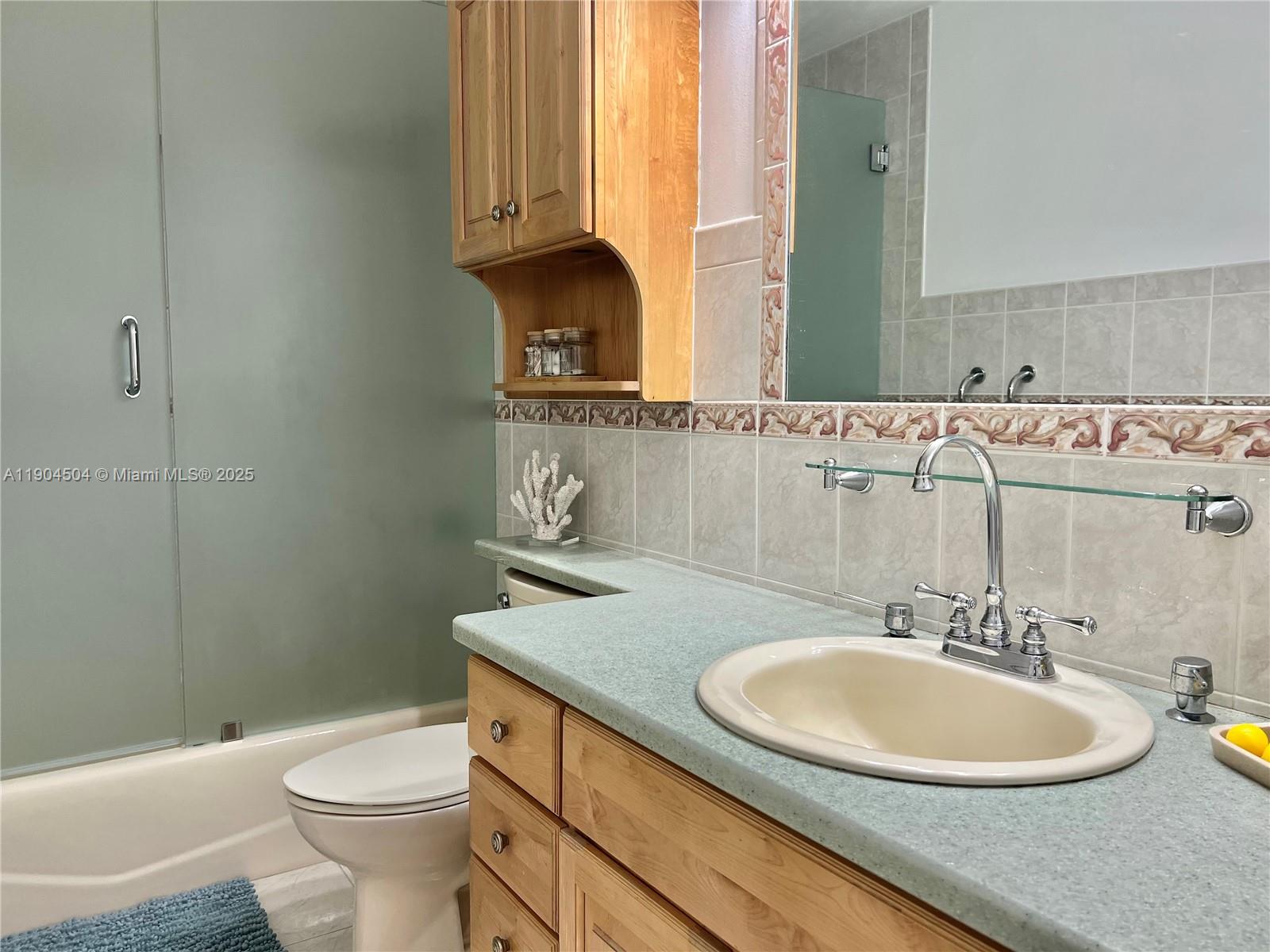 SHORES CALUSA - Residential