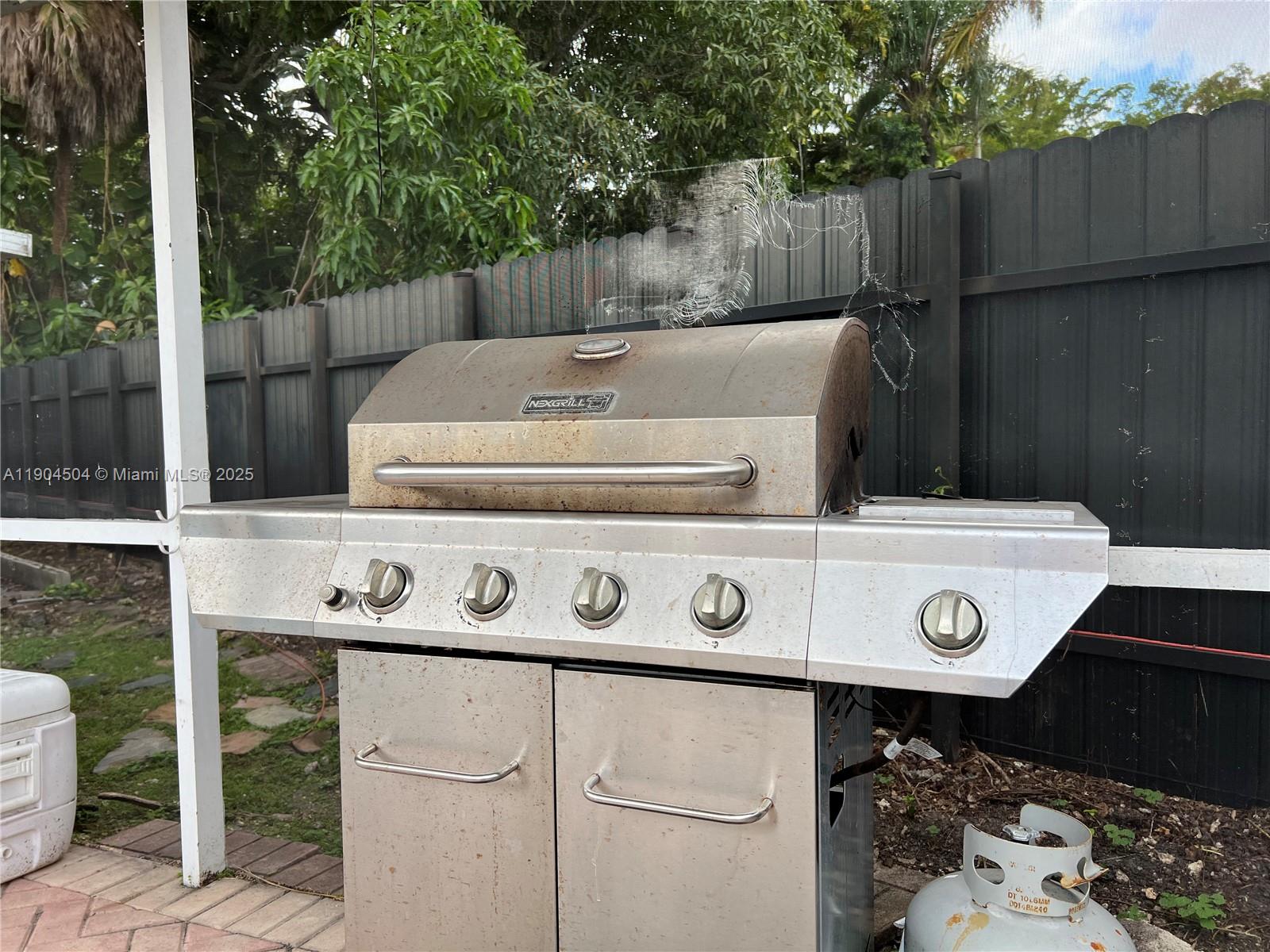 SHORES CALUSA - Residential